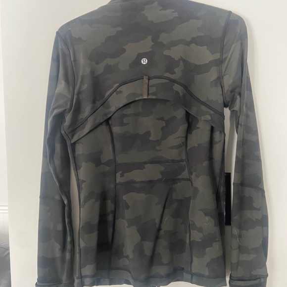 Lu Lu lemon camo sweater - Picture 2 of 2